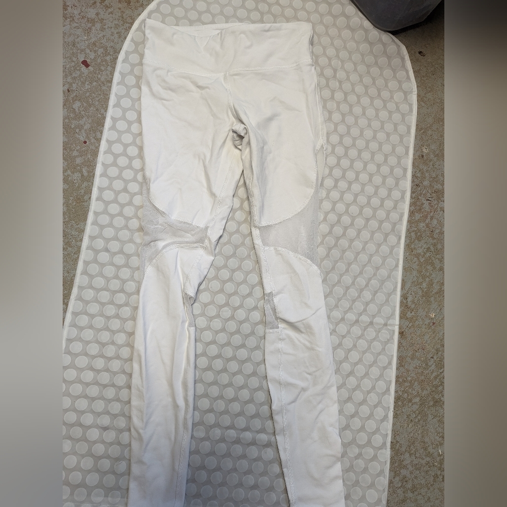 ALO yoga leggings. Size S or XS, various colors
